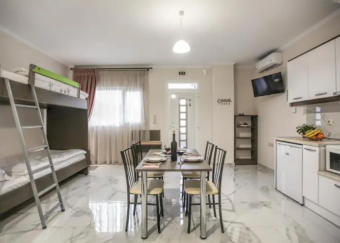 Del Sol #2 Meteora Luxurious Family Калампака