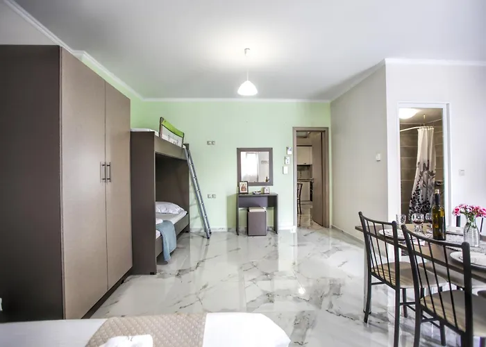 Del Sol #2 Meteora Luxurious Family 卡兰巴卡